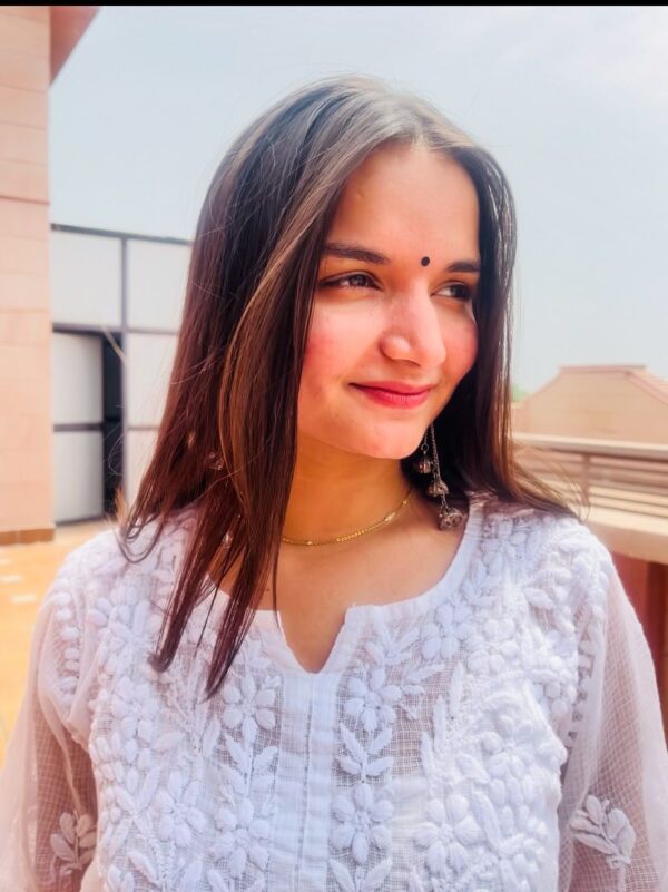 1 Noor-E-Chikan Kurti